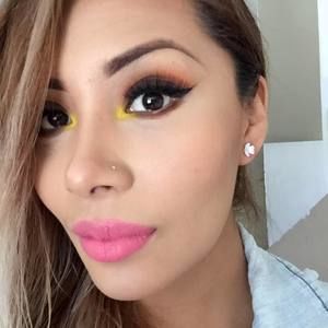 Meet your Posher, Rocio